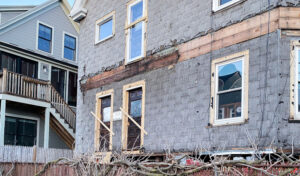 A real Somerville fixer-upper. Photo by Jason Pramas. Copyright 2022 Jason Pramas.